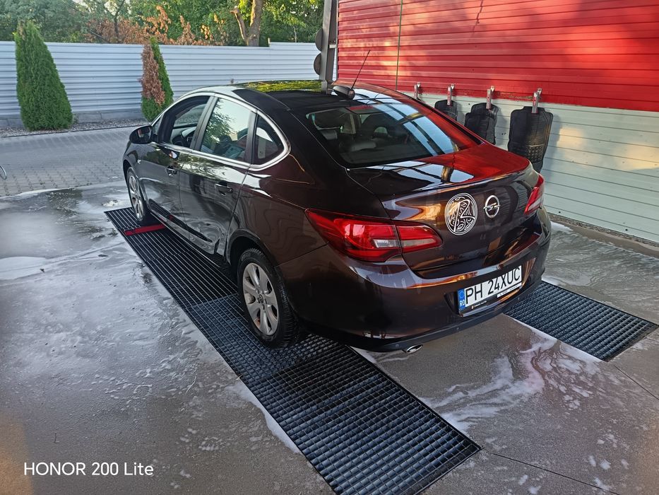 Opel Astra j 2016