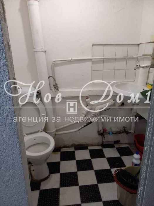 Магазин под наем – Колхозен пазар, търговска улица, Варна