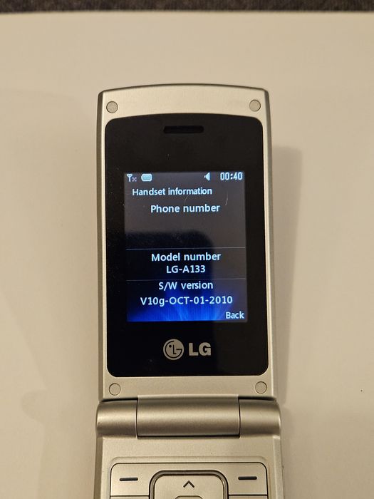 Telefon  LG A133