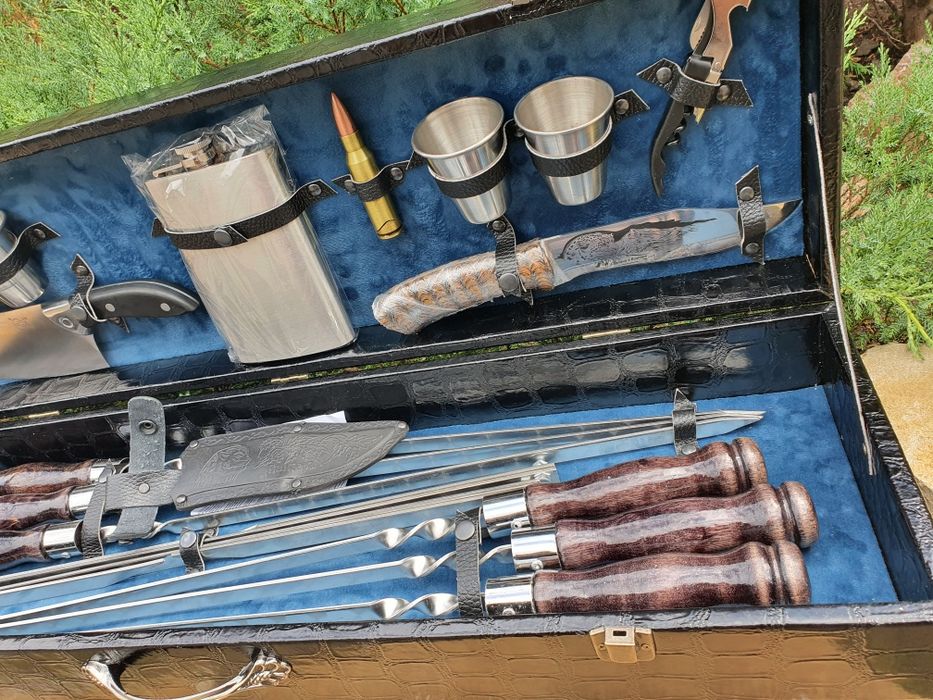 Шашлычный набор Ирбис Вип в кейсе.