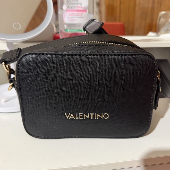 Оригинална чанта на Valentno