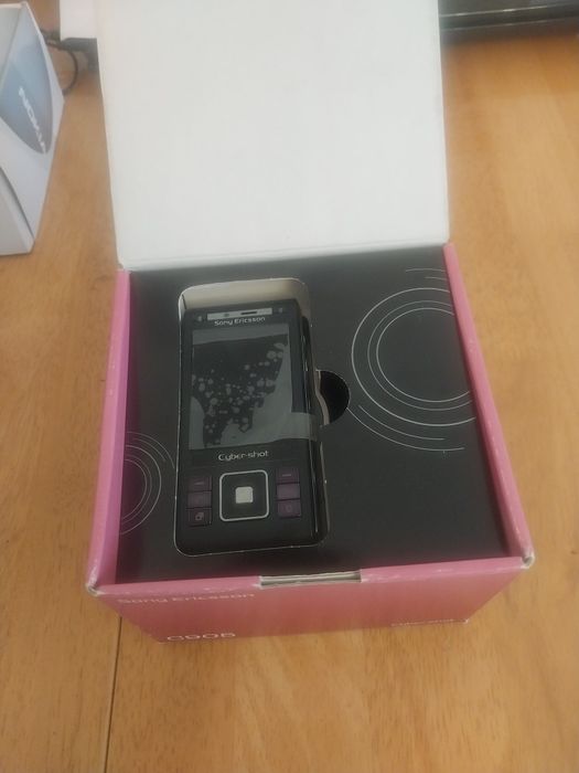 Sony Ericsson C905 Cyber-shot