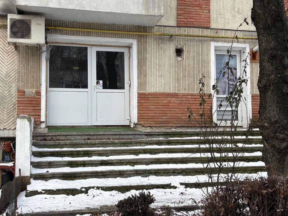 Se inchiriaza spatiu comercial