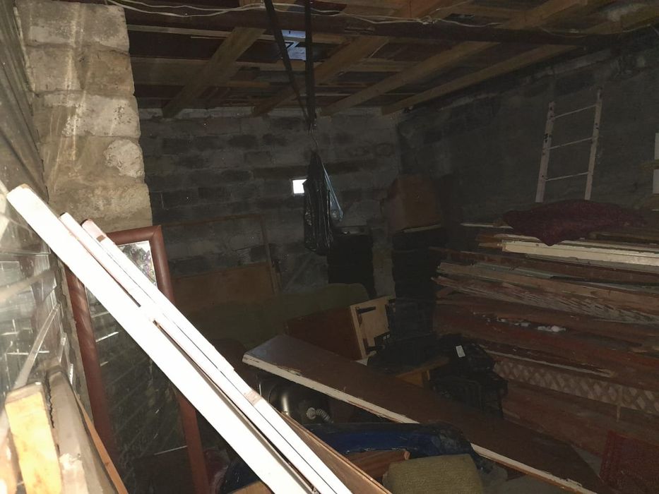 Срочно Продам большой гараж на 2 общ