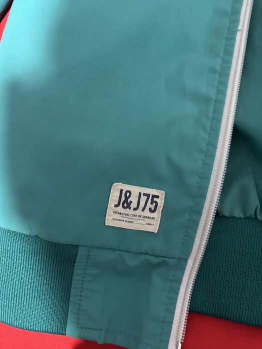 jacheta jack jones barbati