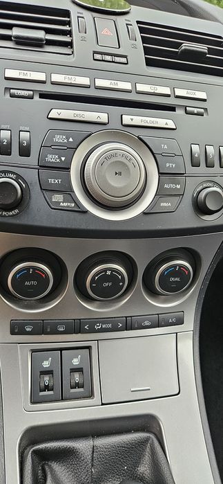 Vand mazda 3 2011,motorizare 1.6 benzina,,euro5