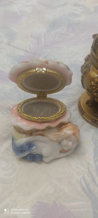 Шкатулка 500 тг разная