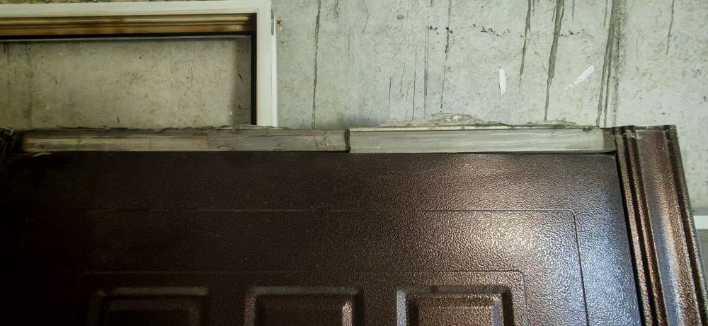 Входна врата 205х99х9см