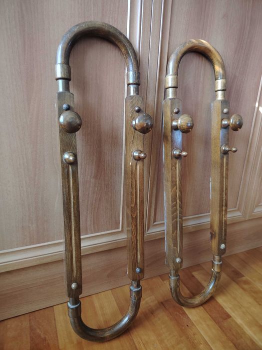 Стари дървени закачалки за стена