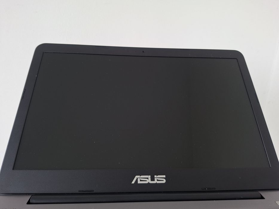 Laptop Asus - Defect