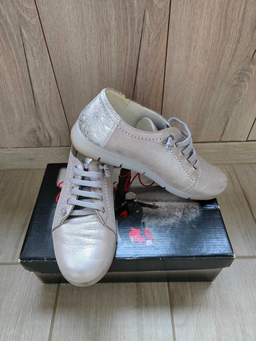 Оригинални Karl Lagerfeld иBaldini