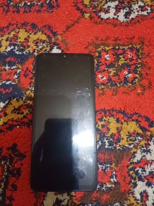 Redmi 13C Telefoni idealni karobka dakumenti bor sinmagam xotirasi 128