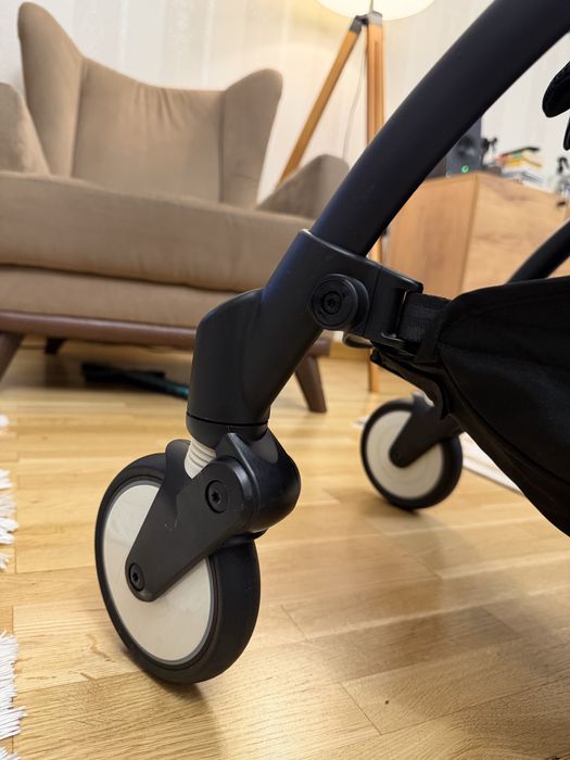 Stokke yoyo 3 в черном цвете 2 в 1