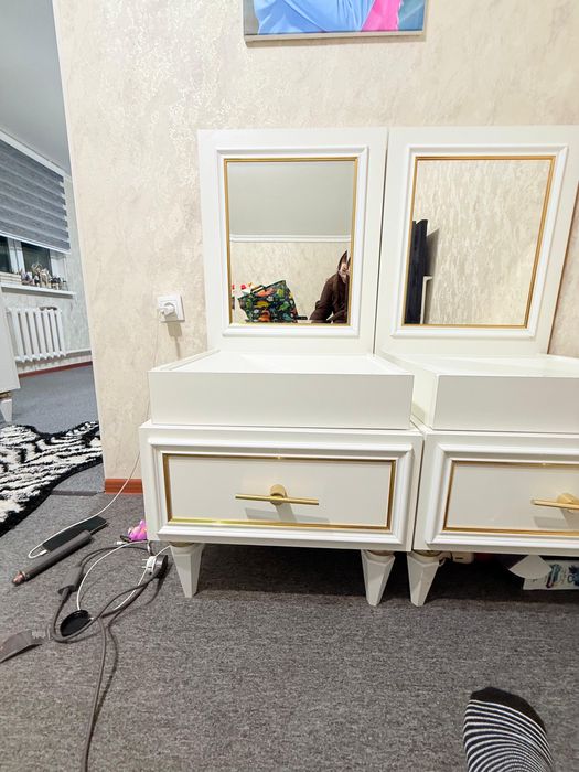 Комоды. Тумбы.