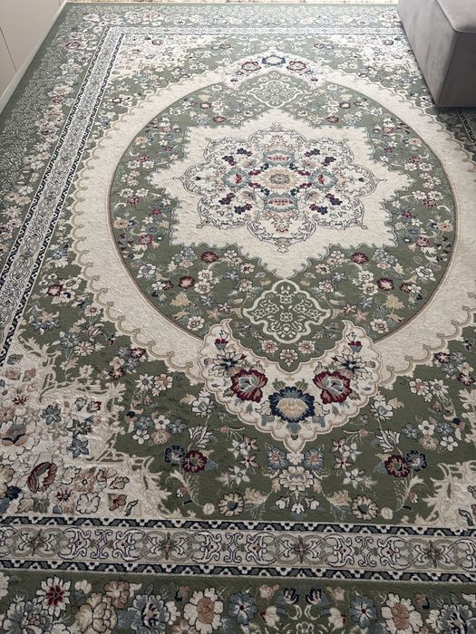 Продам ковер 3*4, отличного качества б/у