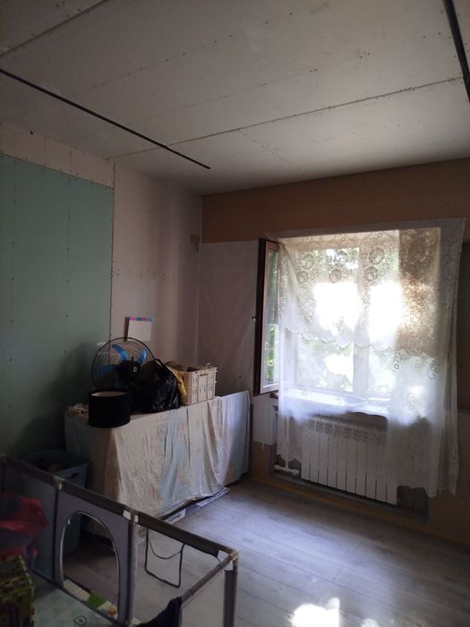 Срочно. продается 2в3х комнатная квартира на Ттз Ахмад Югнакий