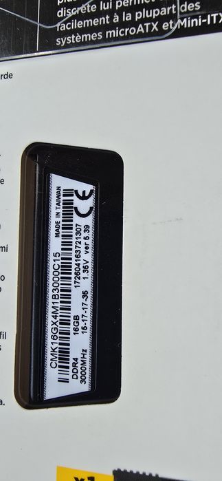 Memorie Ram Corsair Vengeance Kit 32GB Ddr4 3000 cl15 Noi