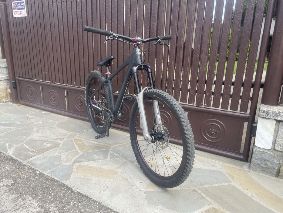 Vand Dirt Jumper