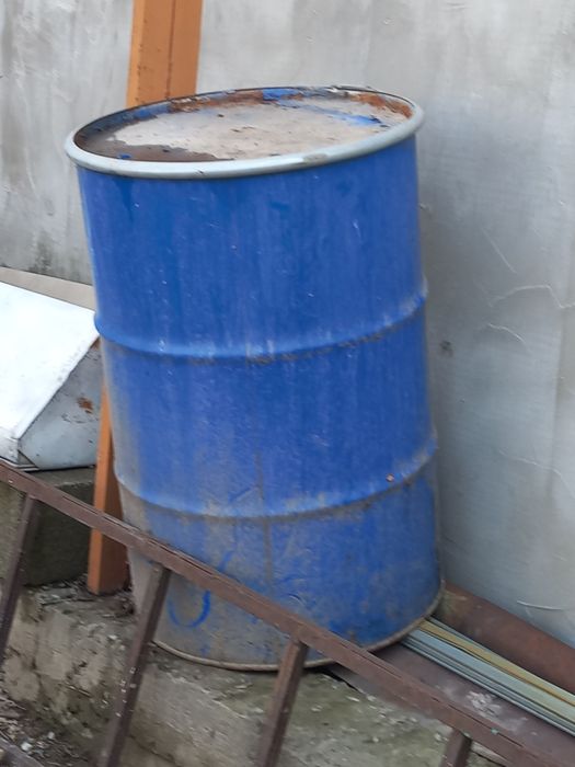 Бочка 200литров.
