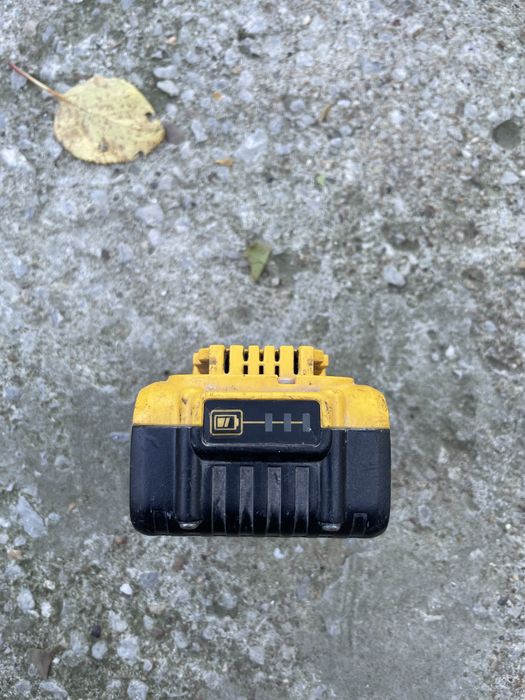 Батерии DEWALT 18V