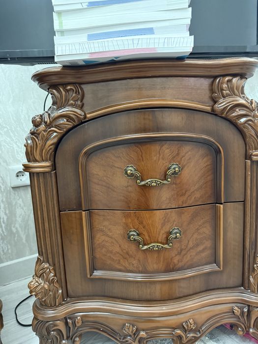 Кровать для спальни