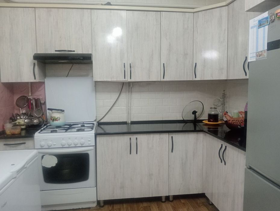 Кух горнитур в отличном состояний