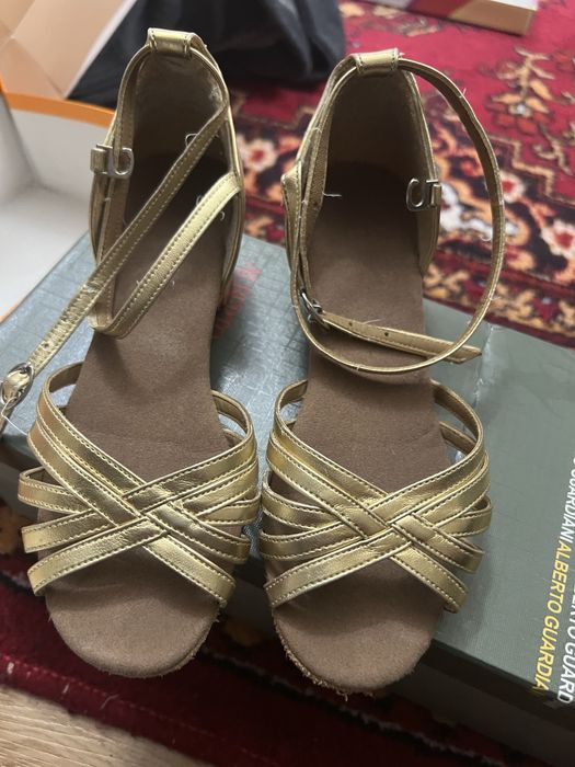 Бальные туфли для танца