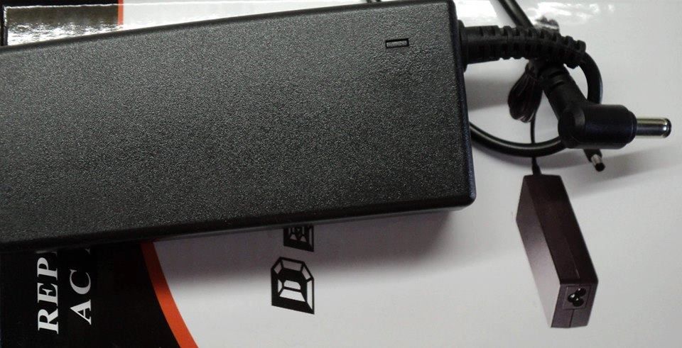 Alimentator Laptop Lenovo 19V 3,42A Nou Focsani • OLX.ro