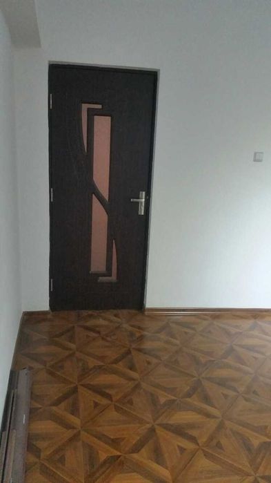 apartament 2 camere decomandat, centru, etaj 2
