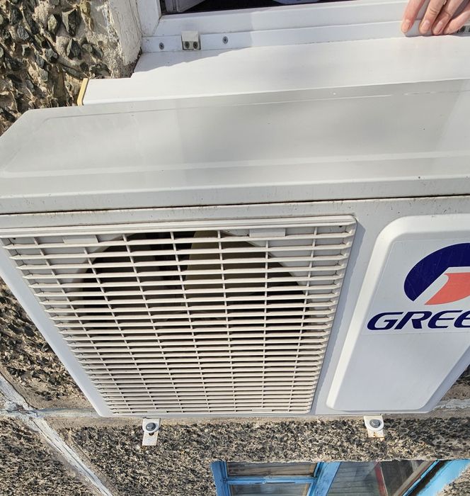 Кондиционер продам,работает без проблем