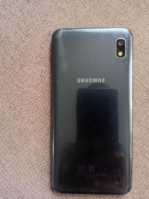 Продам телефон Самсунг А10