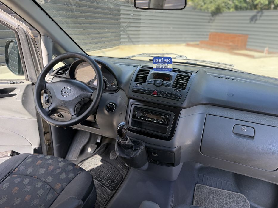 Mercedes Vito 2006-2.2d-5locuri/ Clima-Trapa-Variante auto!!