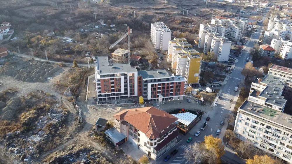 Продава се Двустаен апартамент в Асеновград - 78 кв.м за 950 €/кв.м - Снимка #2