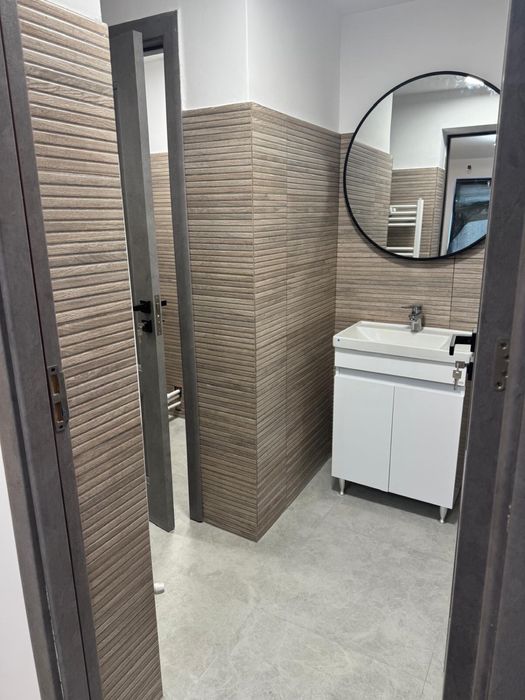 Vand/inchiriez spatiu  comercial