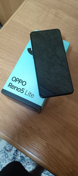 Продам смартфон oppo reno5 lite