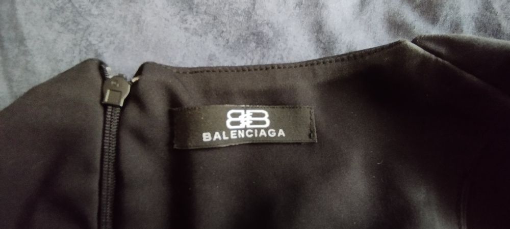 Черна рокля Balenciaga