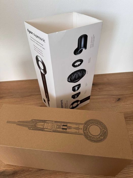 Uscator de par Dyson Supersonic