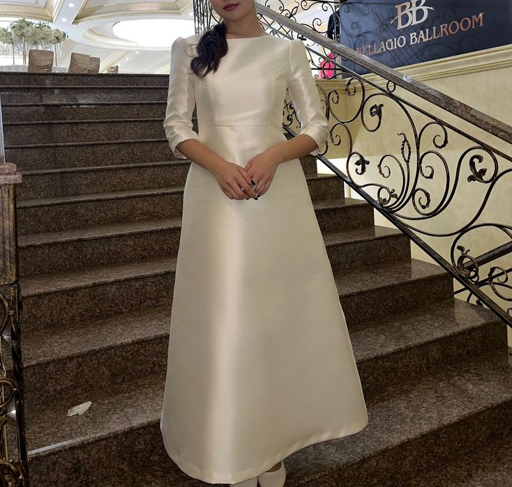 Продам платье красивое