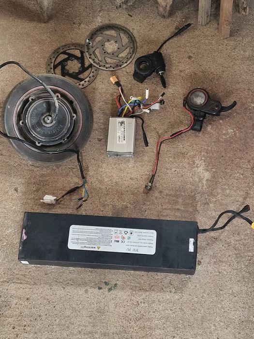 Vand piese trotinete electrice si cadru de kukirin m4 pro