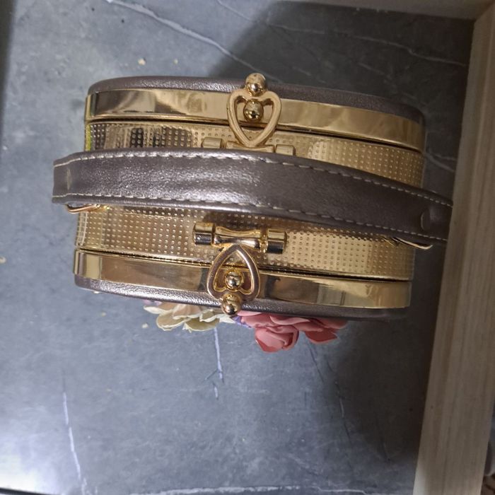 Sumka sotiladi xolati alo