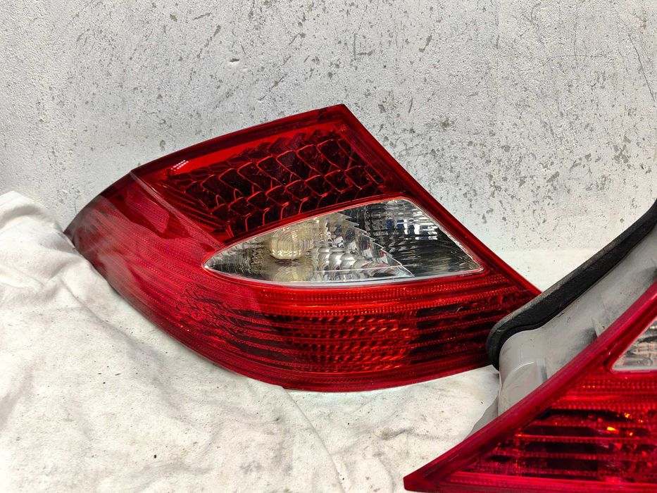 Оригинални стопове Мерцедес 219  Mercedes CLS 219 Led