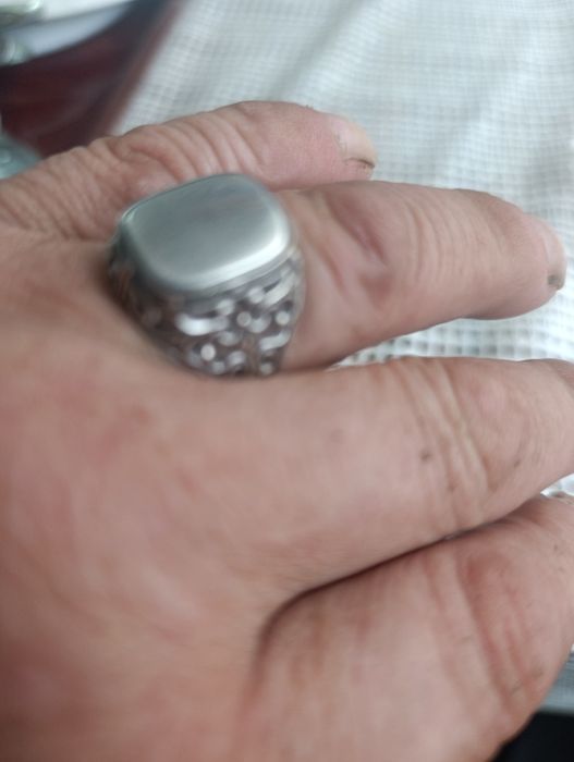 Продам серебро печатка