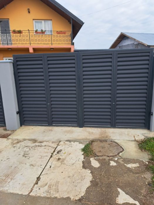 Executam garduri și porți la comanda