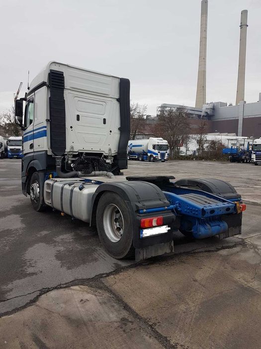 Mercedes -Benz Actros 1842 MP4 dotat cu compresor