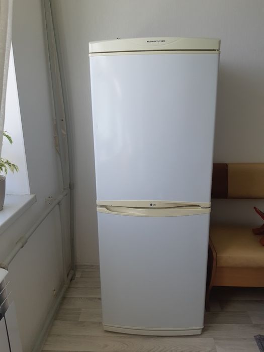 Холодильник LG б/у