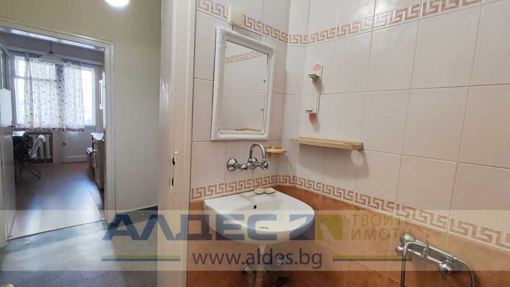 Дава се под наем Двустаен апартамент в София, Център - 53 кв.м за 500 € - Снимка #7