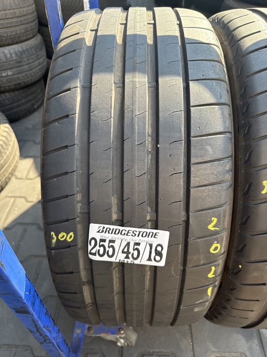 255/45/18 Bridgestone 2021