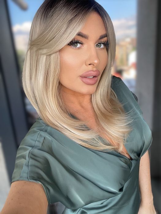 Peruca semi natural blond ombre + spray peruci