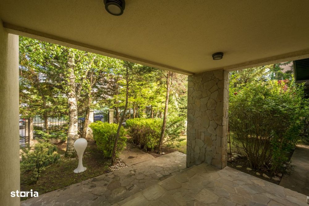 Iancu Nicolae - Complex Traian, Vila 400 Mp Total, Lot 750 Mp!