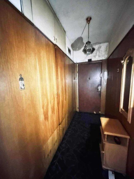 Продава се Тристаен апартамент в Търговище, Център - 60 кв.м за 1190 €/кв.м - Снимка #4